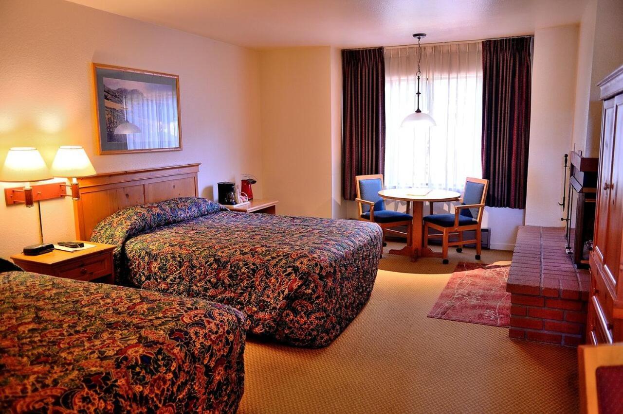 Pacific Gardens 3*